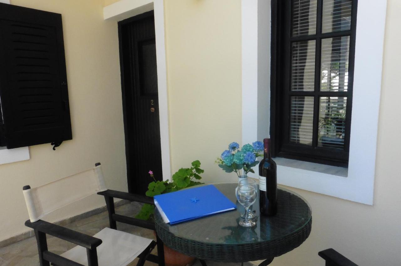 Julies Apartments Kokkini Hani エクステリア 写真